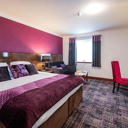 The Victoria Hotel Manchester By Compass Hospitality Oldham Exterior foto
