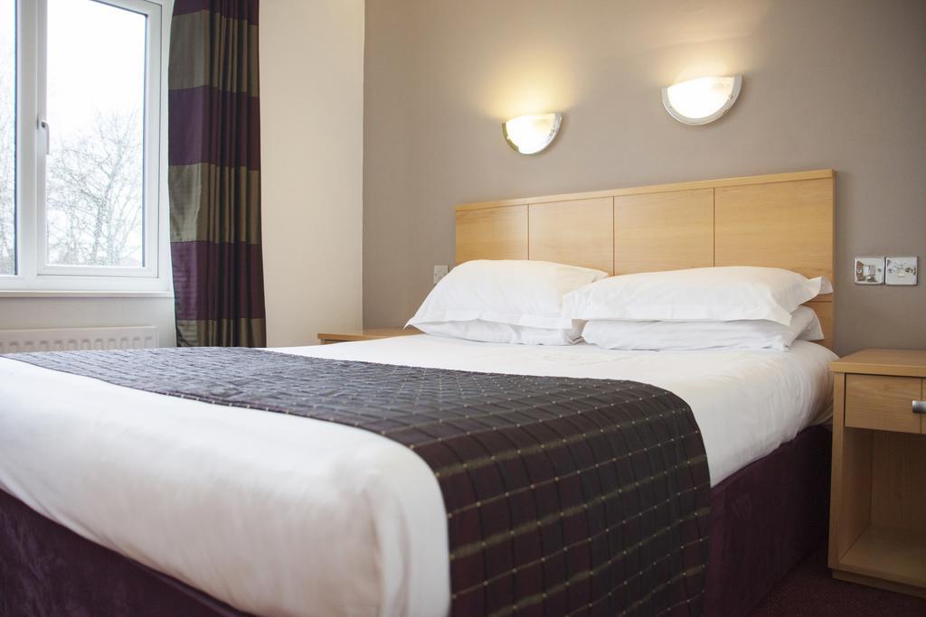 The Victoria Hotel Manchester By Compass Hospitality Oldham Exterior foto